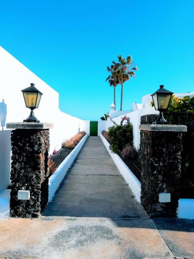 Sun & Sea Las Coronas Costa Teguise Exterior photo